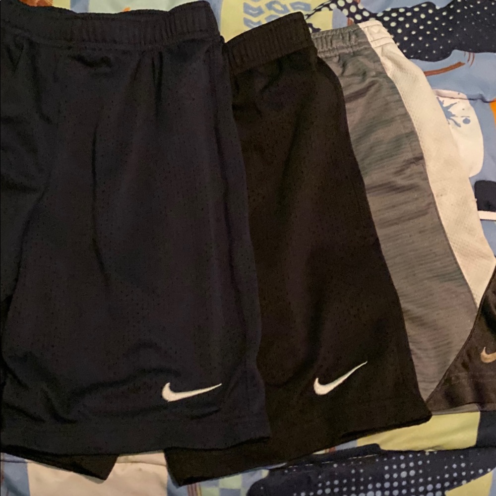 Boys Nike Short Bundle size 7